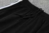 2025/26 Man Utd Training Shorts Suit