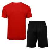 2025/26 Man Utd Training Shorts Suit