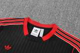 2025/26 Man Utd Black Training Shorts Suit