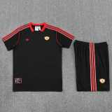 2025/26 Man Utd Black Training Shorts Suit