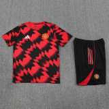 2025/26 Man Utd Red Training Shorts Suit