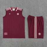 2025/26 Bayern Crimson Training Shorts Suit
