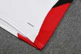 2025/26 Man Utd White Training Shorts Suit