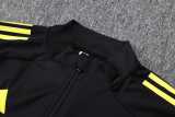 2025/26 Man Utd Black Kids Tracksuit