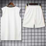 2025/26 Man Utd White Training Shorts Suit