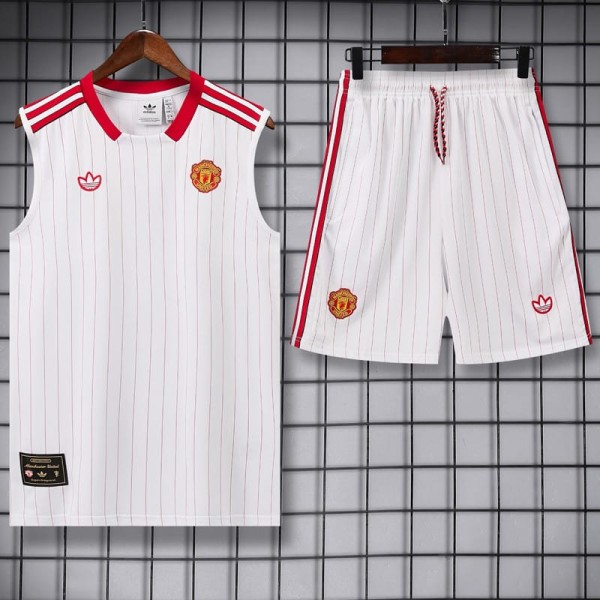 2026/27 Man Utd White Training Shorts Suit