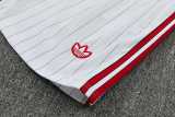 2026/27 Man Utd White Training Shorts Suit