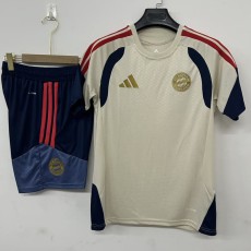 2026/27 Bayern Training Shorts Suit
