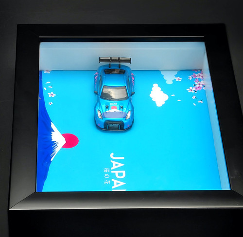 Artbox with 1:64 Nissan LB GT-R (R35) Refitted(High Rear), Sakura Theme