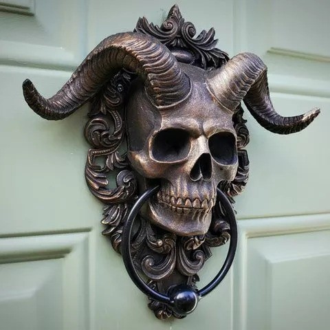 【50% OFF】 Baphomet Horned God Skull Hanging Door Knocker