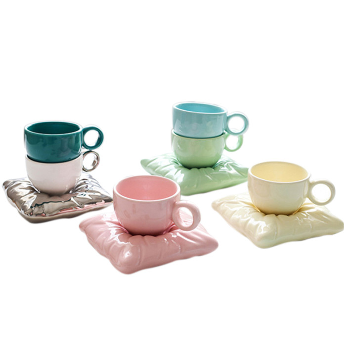 🎁Creative Ceramic cup with pillow coaster cups