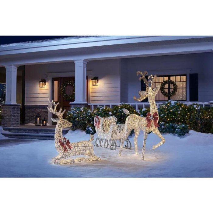 3.5 ft Lighted Christmas Deer Family Set Outdoor Yard Decoration with 360 LED Lights,White