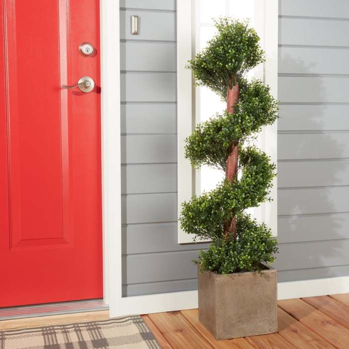 4-foot Indoor/ Outdoor Boxwood Spiral Tree