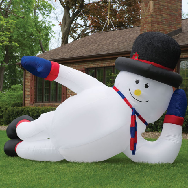 Christmas outdoor The 12' Sprawling Snowman