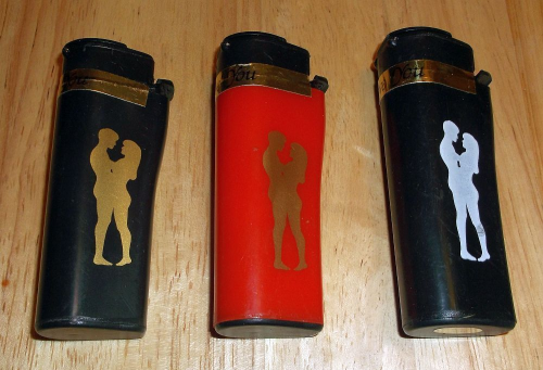 Petiee Pop Up Fake Pecker Lighter Pecker Bachelor Party Funny Gag Gift