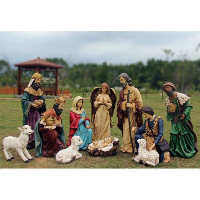12 Piece Outdoor Nativity Lawn art/Figurine Set with Creche