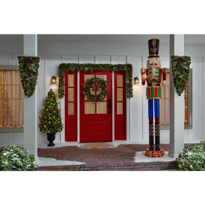 8 ft Giant Nutcracker with LCD LifeEyes and Sound Yard Sculpture