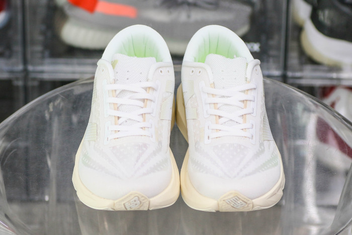 New Balance FuelCell Rebel v4 White Linen