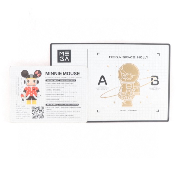 P0p Mart Molly Mega 400% Minnie series is part of a collaboration with Disney,