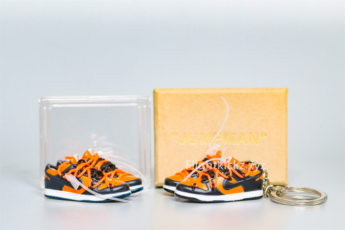 Mini Sneaker Off-White x Nike Dunk Low “Michigan”  3D keychain