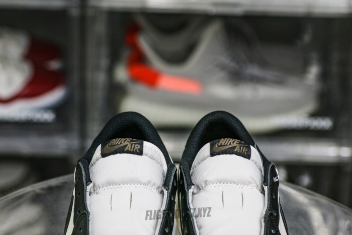Air Jordan 1 Retro Low OG 'Mocha'