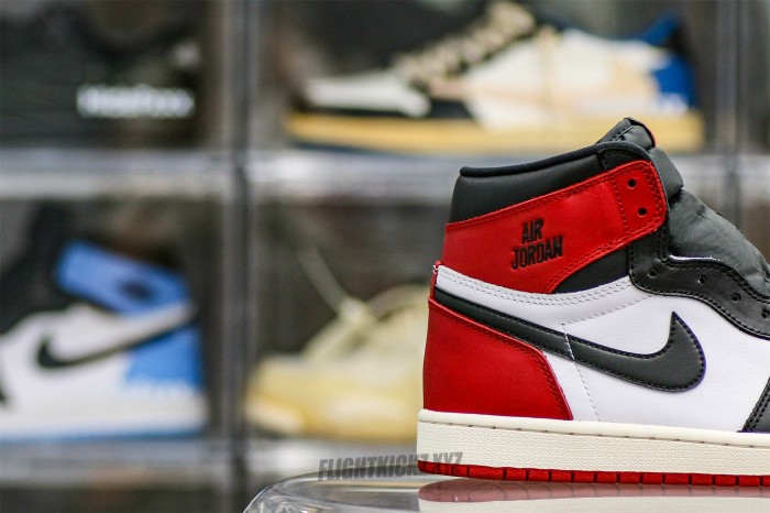 Air Jordan 1  Retro High OG Black Toe Reimagined（A1）