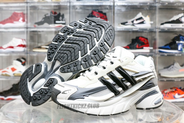 Pharrell x adidas Adistar Jellyfish Focus Grey