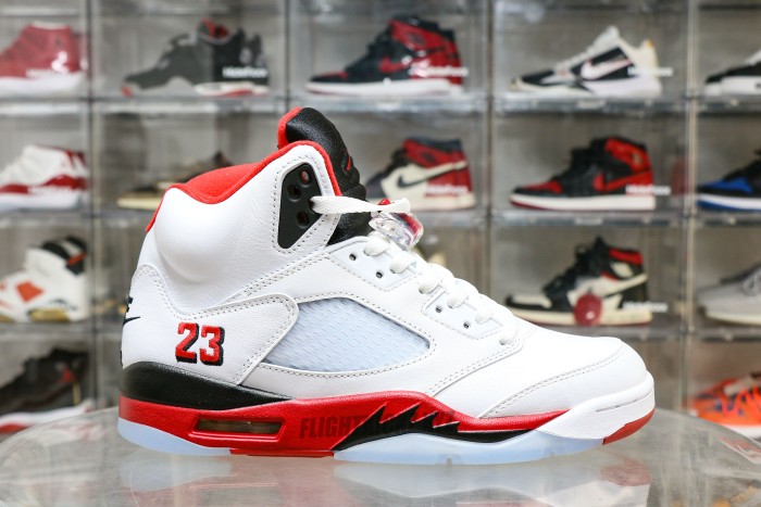 Air Jordan 5 Fire Red Black Tongue 2025 GS（A1）