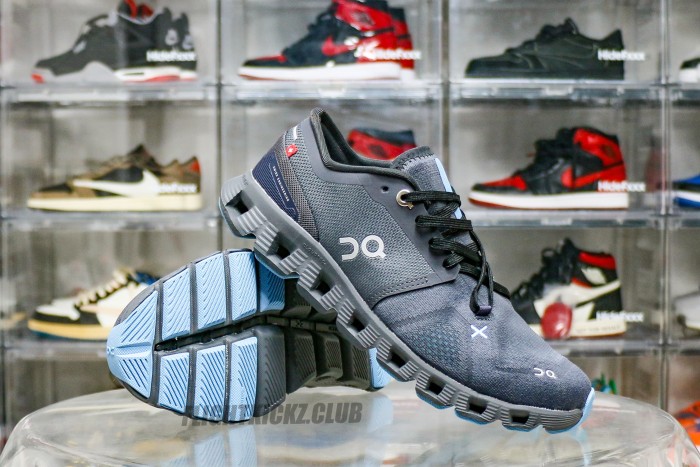 On Cloud X 3 Eclipse Magnet Black