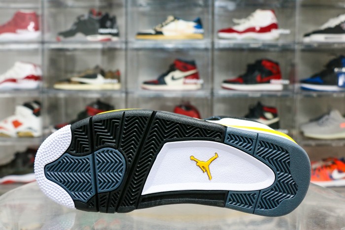 Jordan 4 Retro Tour Yellow / Rare Air 2026
