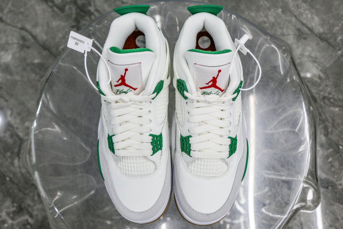 Air Jordan 4 Retro Pine Green 2023 (A2 Batch)