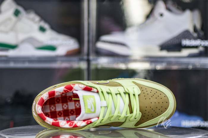 Nike SB Dunk Low Dunk Lobster Green Brown 