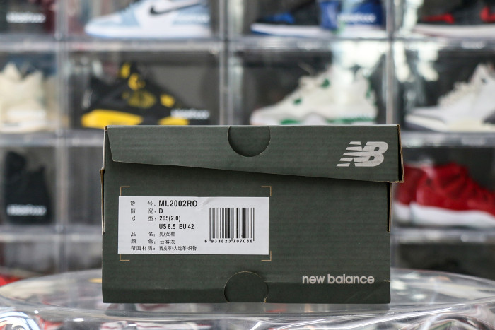 New Balance 2002R Grey
