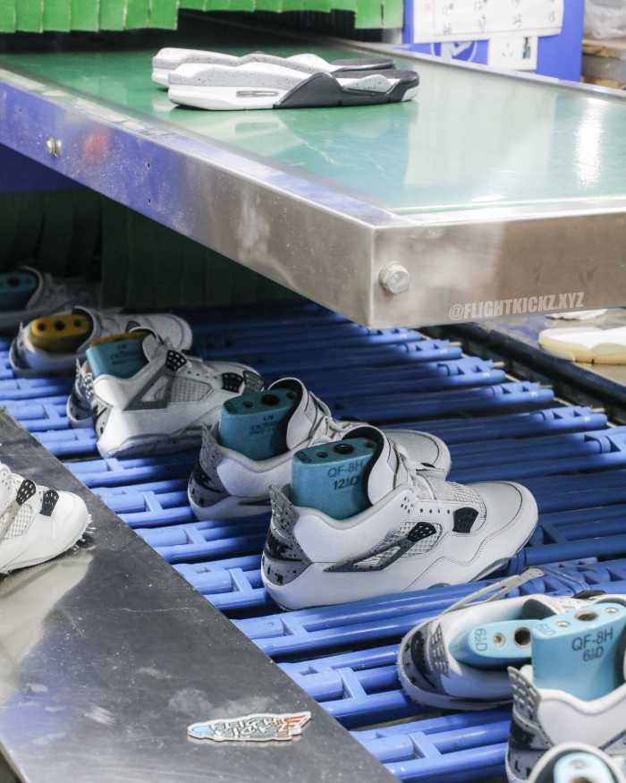 Air Jordan 4 Retro OG 'White Cement' 2025（A1）