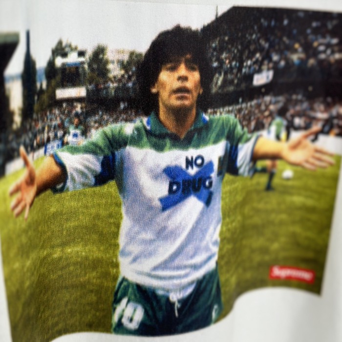 Suprem3 24SS Maradona Tee(2 Colors)