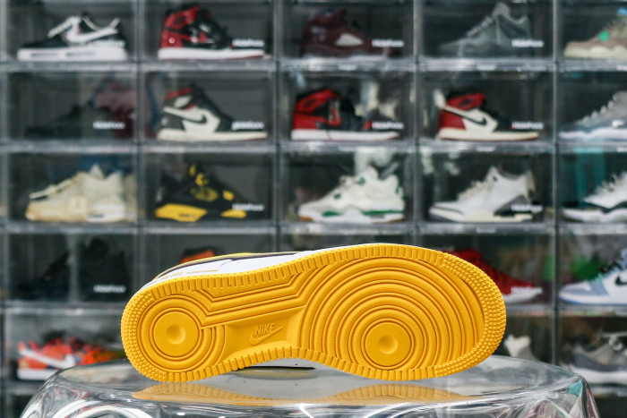 Nike Air Force 1 Low Retro QS Kobe Bryant Lakers Home（A1）