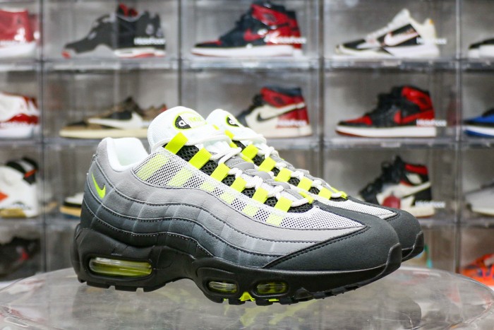 Air Max 95 OG Neon 2025