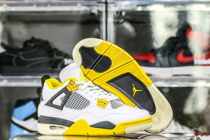 Air Jordan 4 “Vivid Sulfur” 2024（A1）