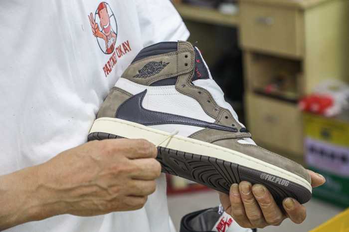US Warehouse: Travis Scott x Air Jordan 1  2019 （A1）