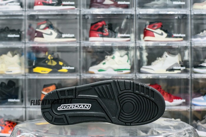 Air Jordan 3 Black Cat 2025 (A1 Batch)