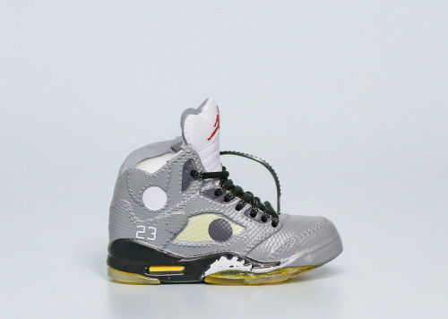 Mini Sneaker Off White x Air Jordan 5 Sail 3D keychain