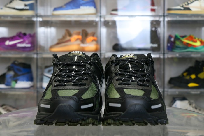 Nike Zoom Vomero 5 Black Sequoia 2024