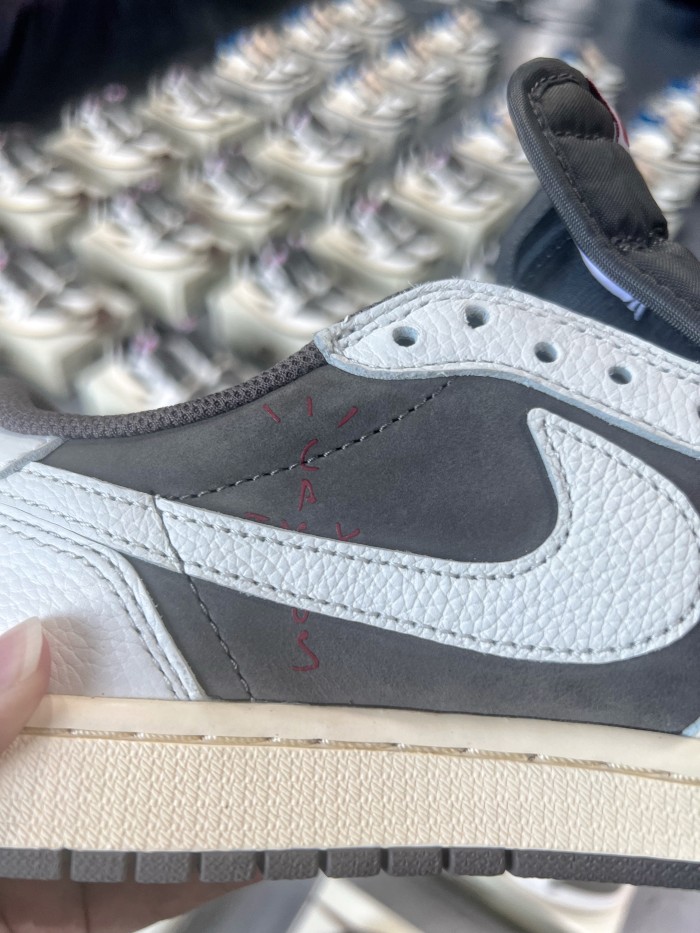 US Warehouse:Travis Scott x Air Jordan 1 Low OG  Reverse Mocha （A1）