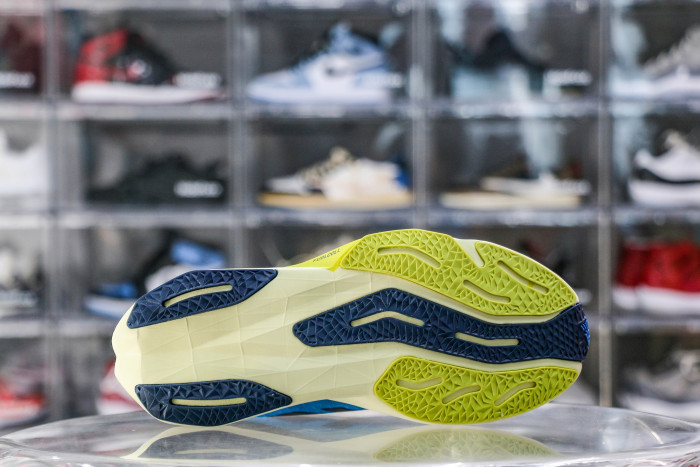 New Balance FuelCell Rebel v4 Spice Blue Limelight