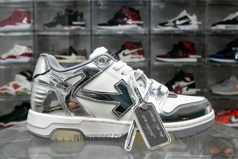 Off-White Out Of Office Low-Top Patent sneaker 'Silver White'