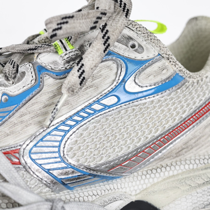 Balenciag* 3XL Ski Sneaker 'Worn-Out - White Blue Red'