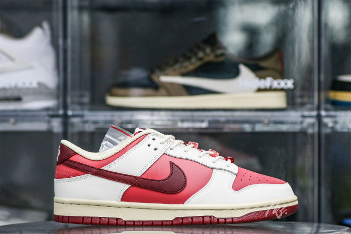 Nike Dunk Low Valentine's Day 2024 Alternate (Women's)