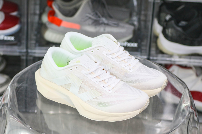 New Balance FuelCell Rebel v4 White Linen