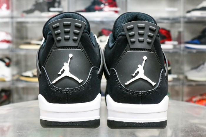 Air Jordan 4 “White Thunder” 2024 (GS)