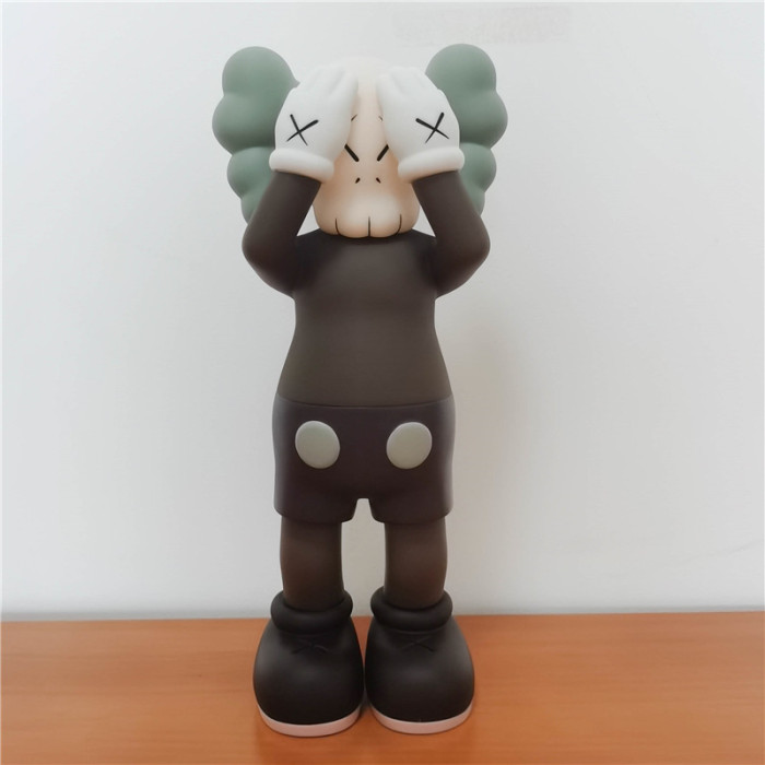 KAWS Holiday United Kingdom 2021 29cm